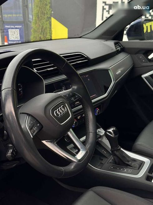 Audi Q3 2020 - фото 10