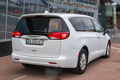 Chrysler Pacifica 2017 - фото 6