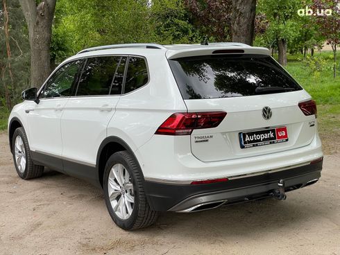 Volkswagen Tiguan 2017 белый - фото 13