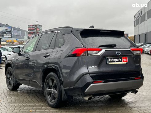Toyota RAV4 2019 серый - фото 6