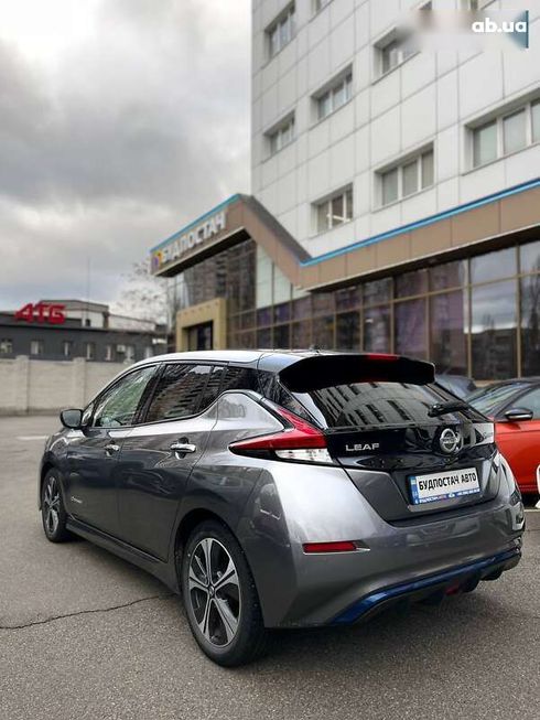 Nissan Leaf 2019 - фото 11