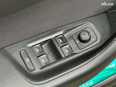 Volkswagen Passat 2015 серый - фото 22