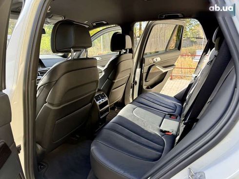 BMW X5 2021 - фото 26