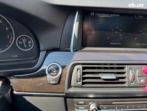 BMW 5 серия 2015 белый - фото 25