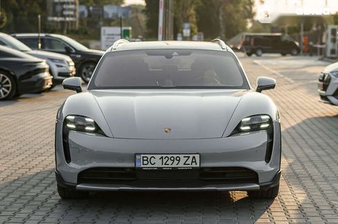 Porsche Taycan 2022 - фото 11