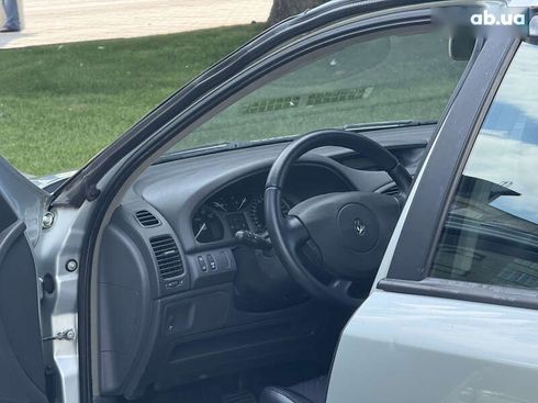 Renault Laguna 2002 - фото 26