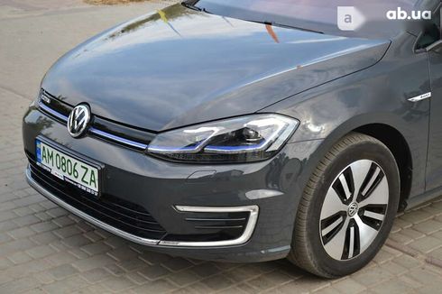 Volkswagen e-Golf 2020 - фото 8