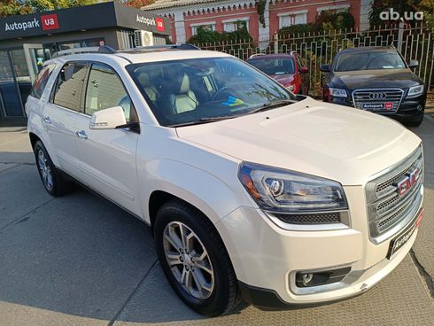 GMC Acadia 2015 белый - фото 9