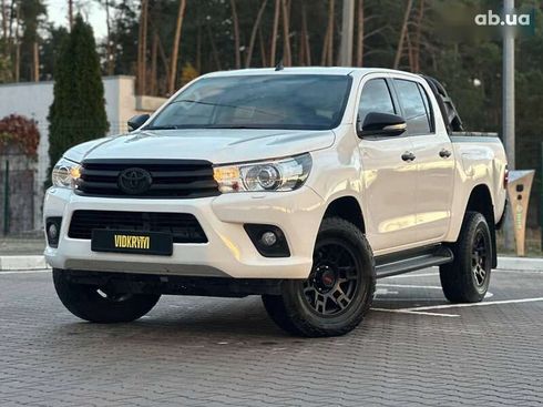 Toyota Hilux 2017 - фото 3