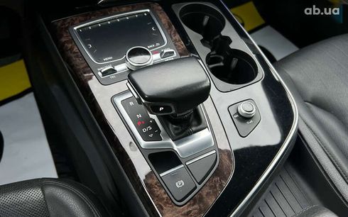 Audi Q7 2018 - фото 19
