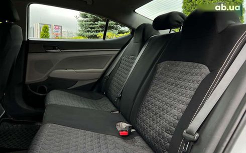 Hyundai Elantra 2016 - фото 10