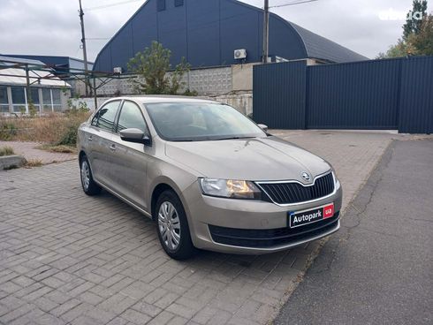 Skoda Rapid 2017 бежевый - фото 3