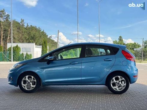 Ford Fiesta 2011 - фото 4