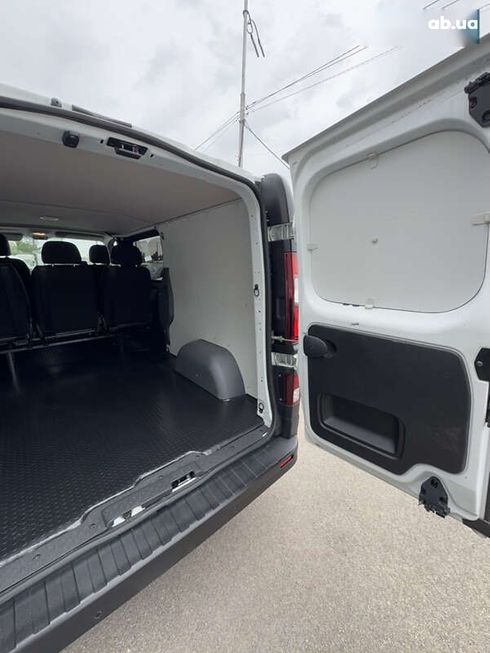 Renault Trafic 2020 - фото 30