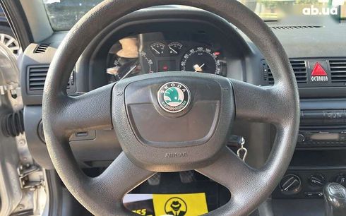Skoda Octavia 2010 - фото 14