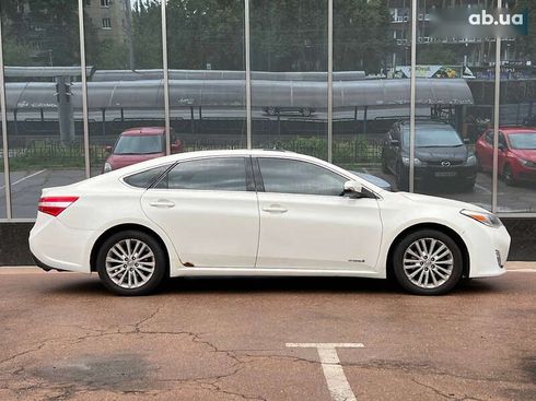 Toyota Avalon 2013 - фото 7