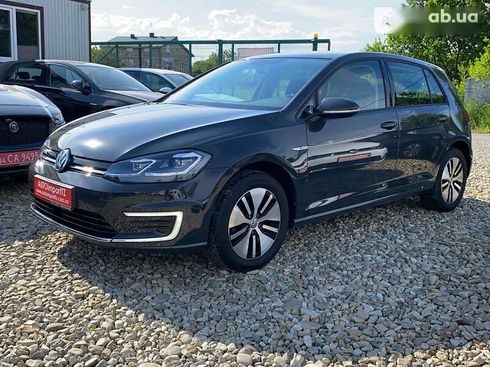 Volkswagen e-Golf 2020 - фото 7