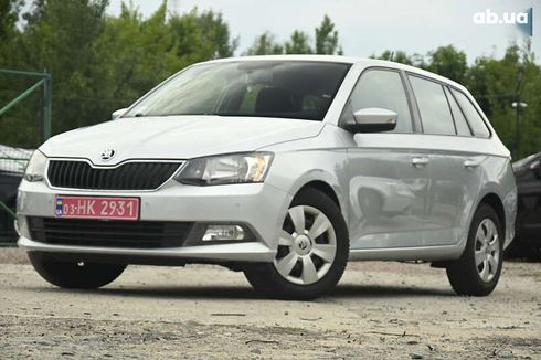 Skoda Fabia 2015 - фото 4