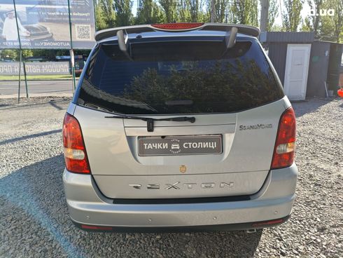 SsangYong Rexton 2010 серебристый - фото 7