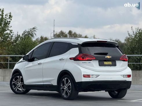 Chevrolet Bolt 2018 - фото 18