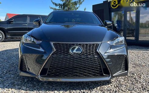 Lexus IS 2017 - фото 2