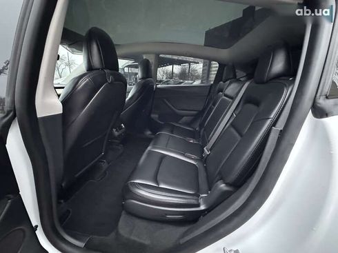 Tesla Model Y 2021 - фото 18