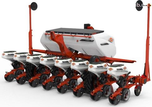 Kuhn Kosma TRM 8R 2025 - фото 4
