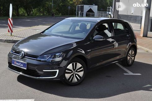 Volkswagen e-Golf 2020 - фото 2