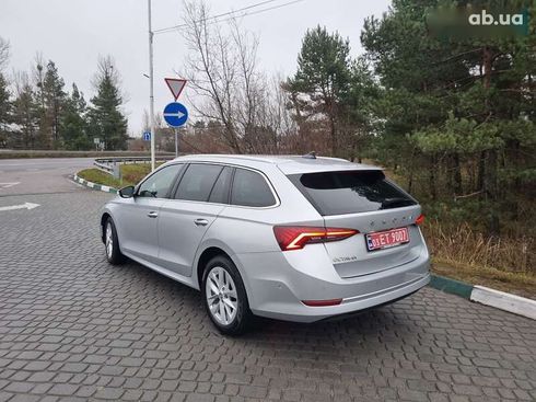 Skoda Octavia 2021 - фото 17