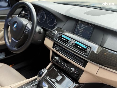 BMW 5 серия 2011 черный - фото 20