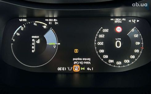 Volvo XC60 2018 - фото 16