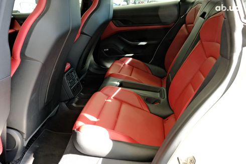 Porsche Taycan 2022 белый - фото 9