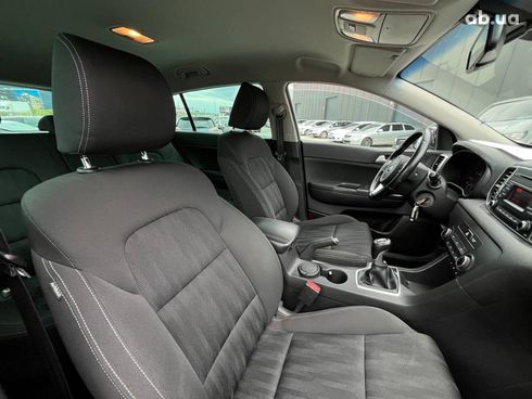 Kia Sportage 2016 белый - фото 17