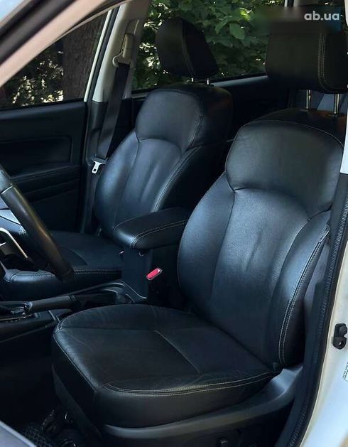 Subaru Forester 2016 - фото 13