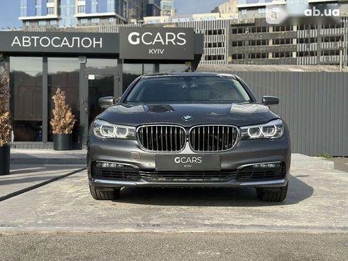 BMW 7 серия 2017 - фото 2