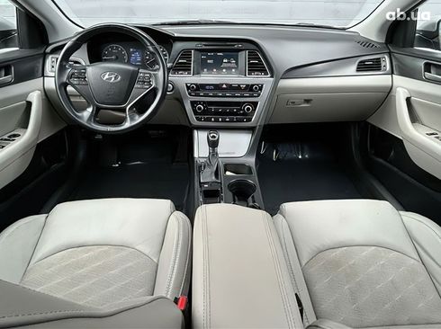 Hyundai Sonata 2017 серебристый - фото 9