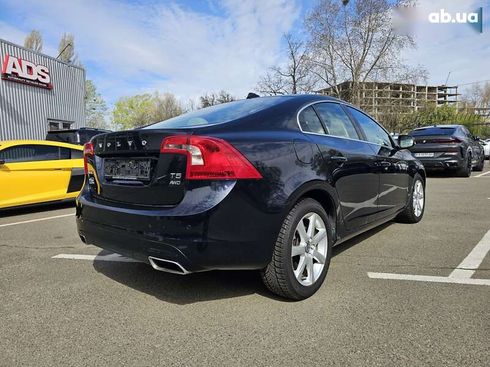 Volvo S60 2015 - фото 3