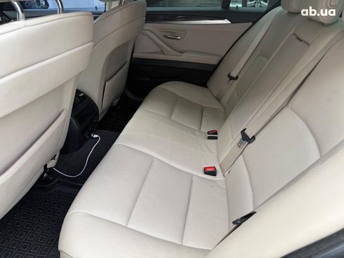 BMW 5 серия 2011 черный - фото 11