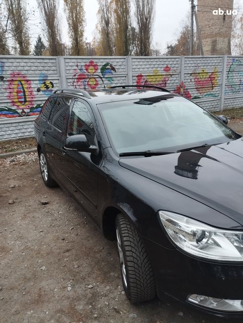 Skoda Octavia 2010 черный - фото 9