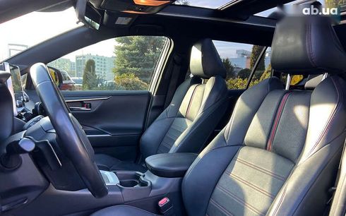 Toyota RAV4 2021 - фото 9