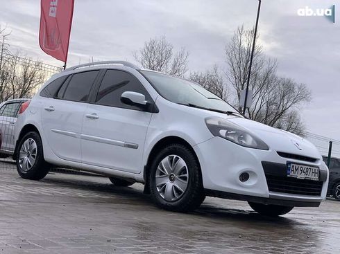 Renault Clio 2012 - фото 6