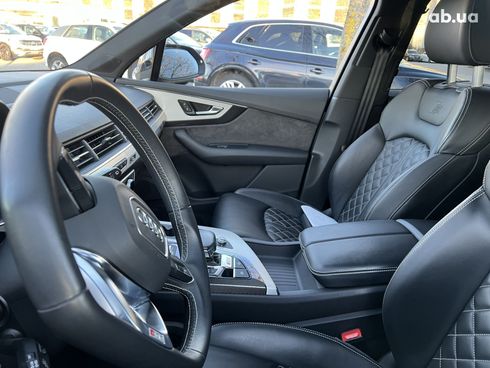 Audi SQ7 2018 - фото 26