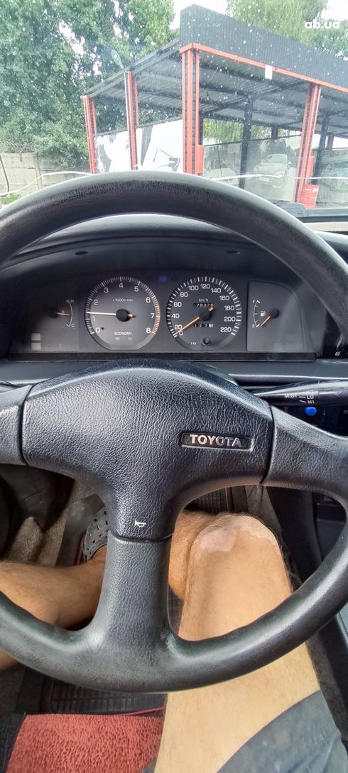 Toyota Carina 1990 красный - фото 10