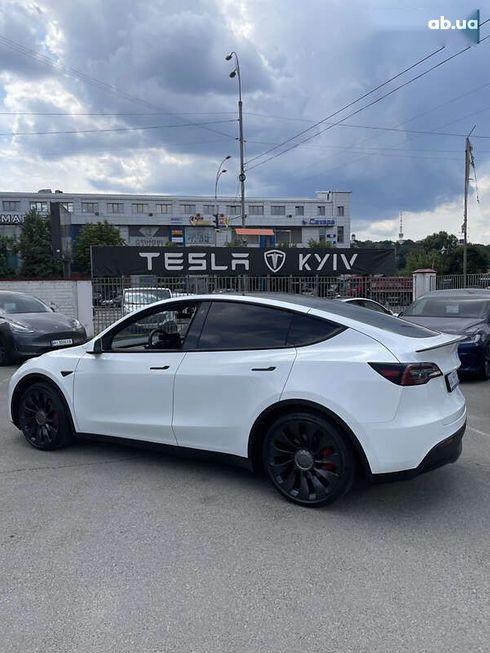 Tesla Model Y 2022 - фото 5
