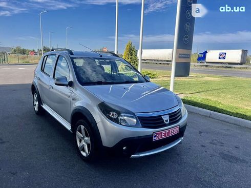 Dacia Sandero Stepway 2012 - фото 3