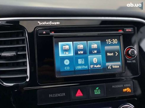 Mitsubishi Outlander 2015 - фото 28