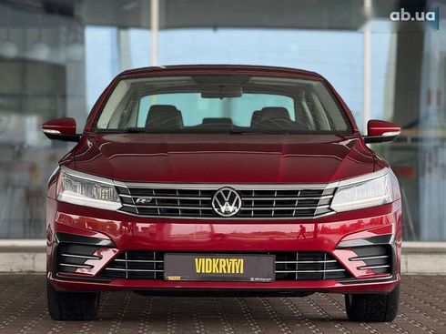 Volkswagen Passat 2017 - фото 5