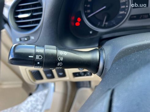 Lexus is 220 2006 белый - фото 26