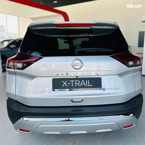 Nissan X-Trail 2024 серебристый - фото 4