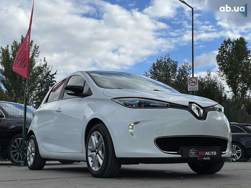 Renault Zoe 2019 - фото 11
